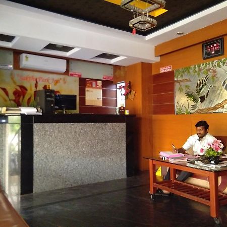 Sakthi Park Inn Chennai Exterior photo